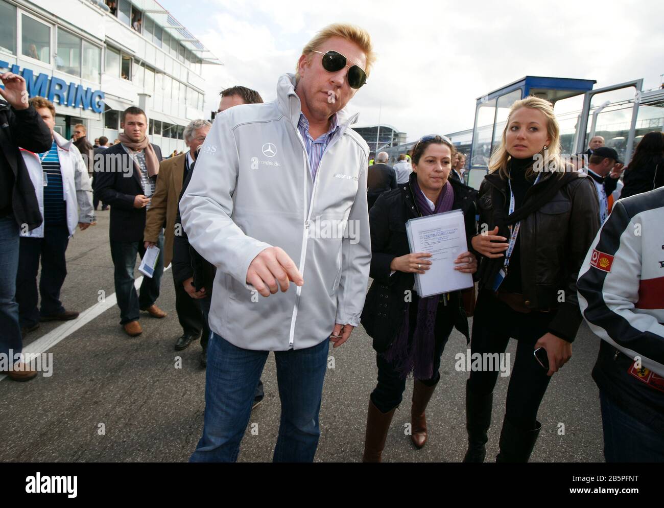 Nuerburgring, Allemagne. 16 août 2009. Nuerburgring, Allemagne - Août 2009: Motorsports/Dtm: Championnat Allemand De Voitures De Tourisme Avec Légende De Tennis Boris Becker | Usage Dans Le Monde Crédit: Dpa/Alay Live News Banque D'Images