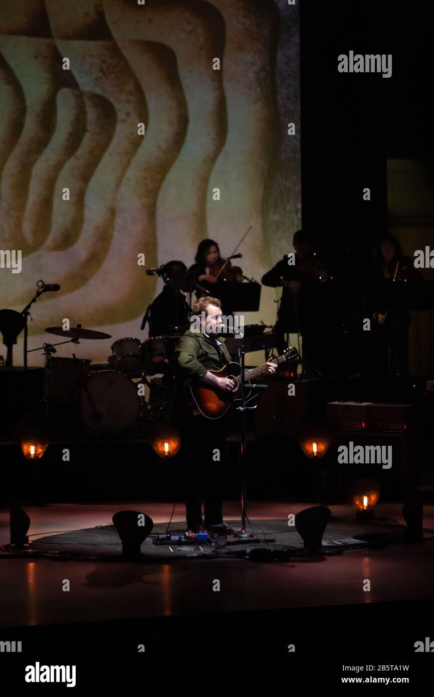 Toronto, Canada. 8 mars 2020. Nathaniel Rateliff se produit à Roy Thomson Hall à Toronto, CANADA crédit: Toconcertphoto/Alay Live News Banque D'Images