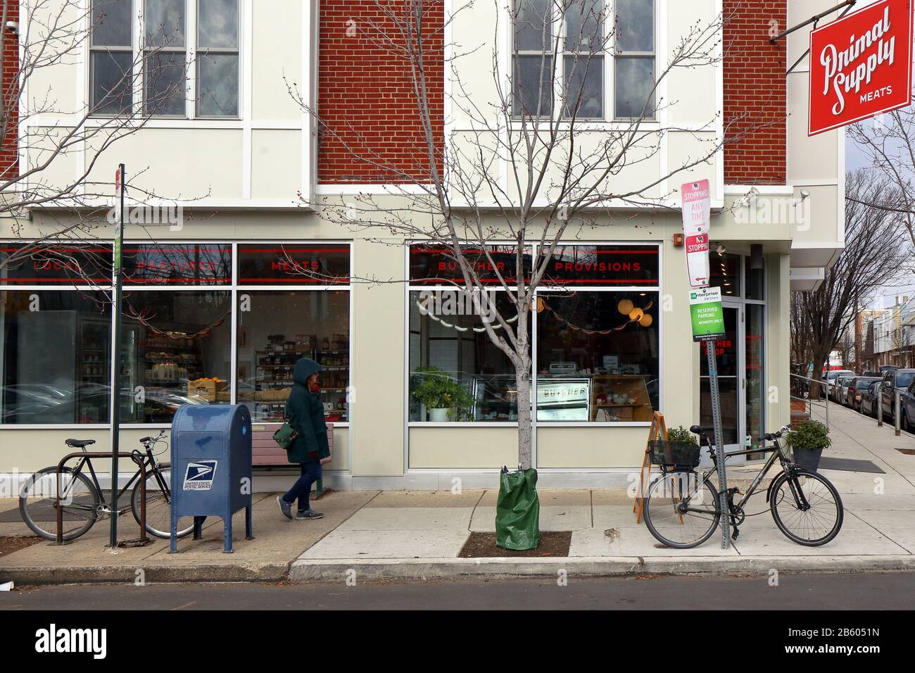 Primal Supply Meats, 1538 East Passyunk Avenue, Philadelphie, PA. Façade extérieure d'un magasin de boucherie d'animaux entiers appartenant à une femme. Banque D'Images