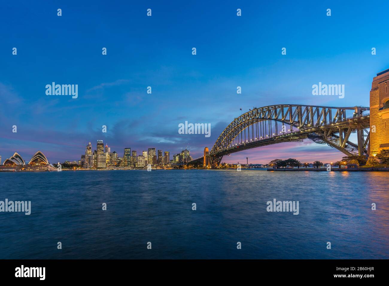 Sydney Harbour Bridge, Opéra, Cityscape, Dusk, Blue Hour, Australie Banque D'Images