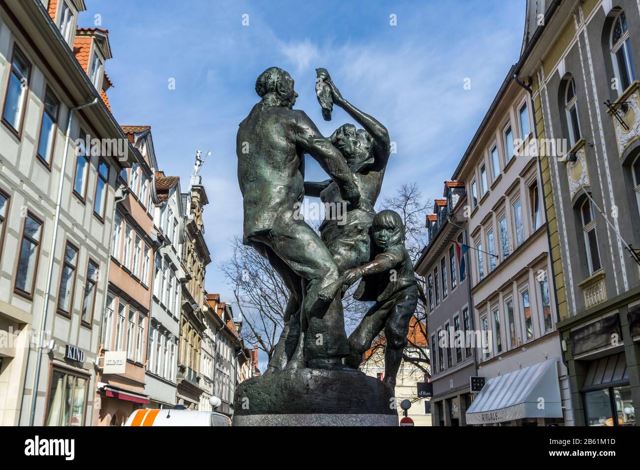 Bronzeplastik 'er Tanz' in der Fussgängerzone von Göttingen, Niedersachsen, Deutschland | bronze sculpture la danse Der Tanz au piéton z Banque D'Images