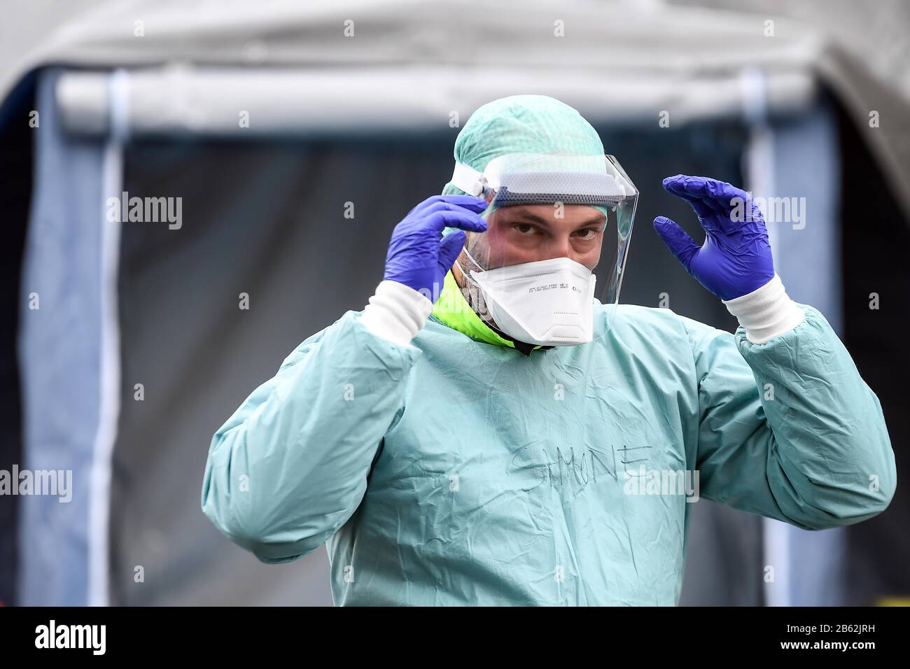 Italie, région de Lombardie, Brescia, 9 mars 2020 : épidémie du virus Covid-19. Urgence Du Coronavirus. Dans la photo ceckpoint et le point de triage à Civile H Banque D'Images