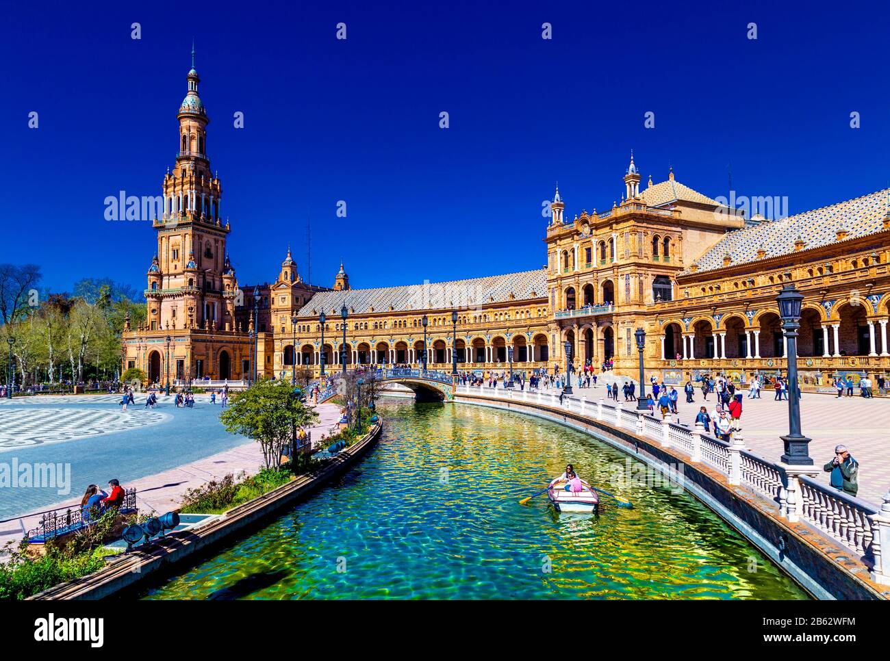 Pavillon de la Plaza de España dans le Parque de María Luisa, Séville, Espagne Banque D'Images