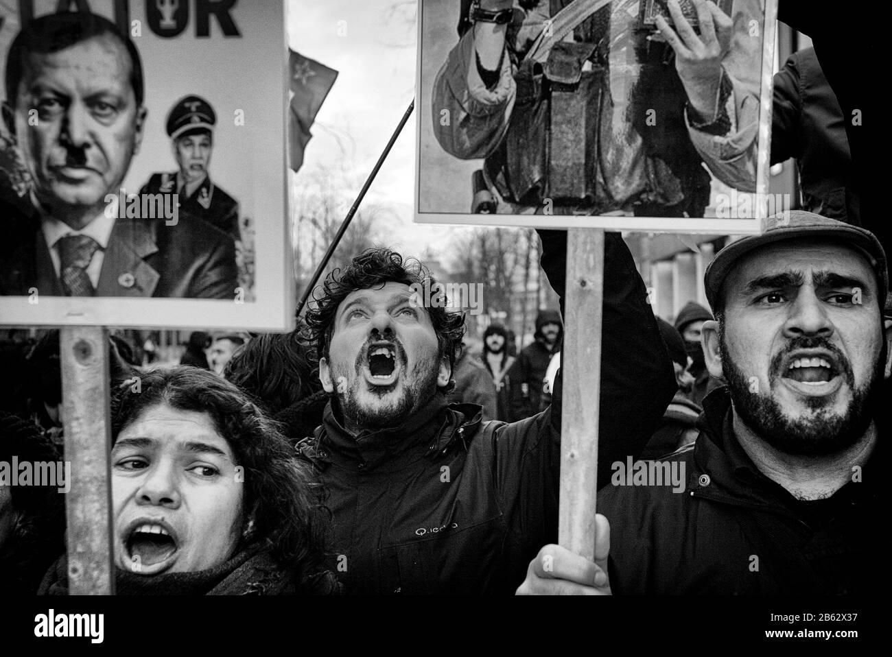 Bruxelles, Belgique. 9 mars 2020. Les Kurdes tiennent la protestation à Bruxelles, Belgique le 09/03/2020 le président turc Recep Tayyip Erdogan payer une visite à l'Union européenne pour discuter de la crise des réfugiés sur la Turquie frontière grecque par Wiktor Dabkowski | usage dans le monde crédit: DPA/Alay Live News Banque D'Images