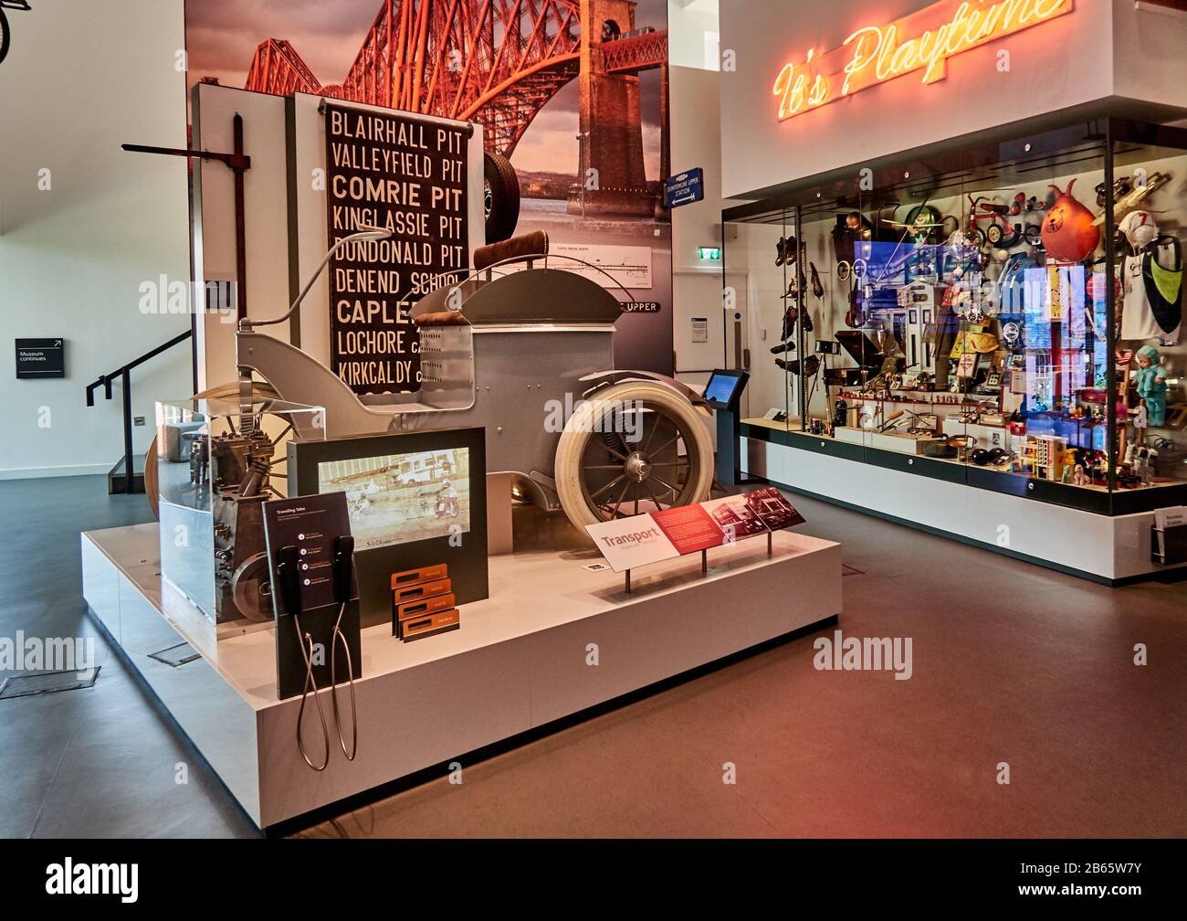 Europe, Royaume-Uni, Écosse, Dunfermline, exposition sur le transport dans la bibliothèque et les galeries Carnegie Banque D'Images