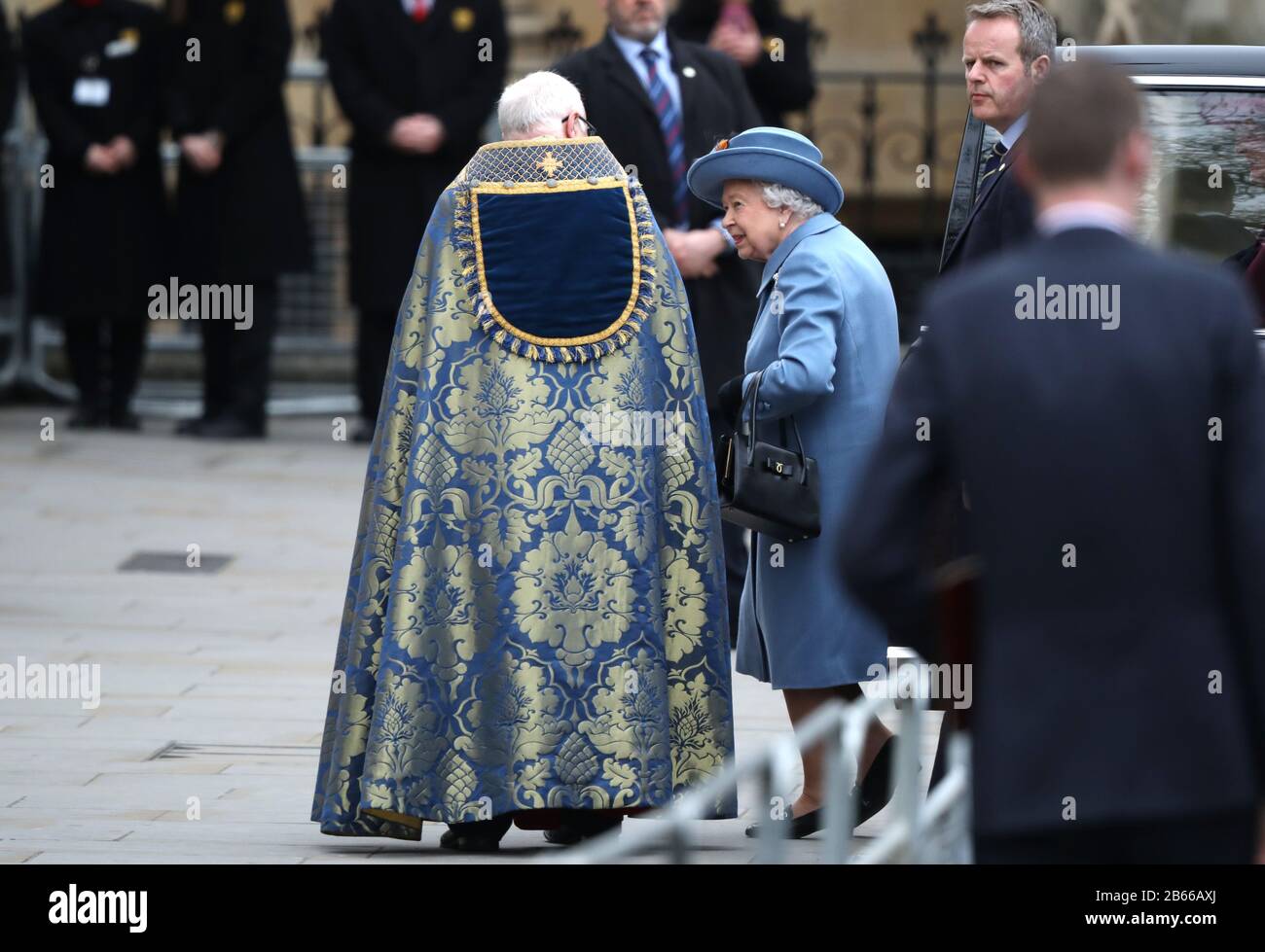 La reine Elizabeth II Le Service Du Commonwealth À L'Abbaye De Westminster AujourD'Hui, Assisté Par La Reine Elizabeth Ii, Le Prince Charles Le Prince De Galles, Camilla La Duchesse De Cornwall, Le Prince William Le Duc De Cambridge, Catherine La Duchesse De Cambridge, Le Prince Harry Le Duc De Sussex, Meghan Markle La Duchesse De Sussex, Prince Edward le comte de Wessex, Sophie La comtesse de Wessex, ainsi que des chefs de gouvernement et des représentants des pays du Commonwealth. Commonwealth Service, Westminster Abbey, Londres, 9 Mars 2020. Banque D'Images