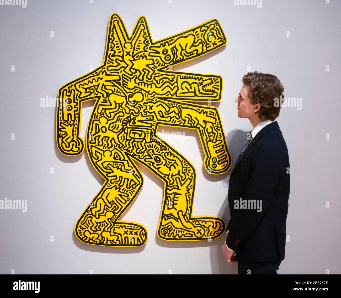 Bonhams, Londres, Royaume-Uni. 10 mars 2020. Les meilleurs lots de la vente d'après-guerre et d'art contemporain incluent des œuvres de Keith Haring, Christo, Soulages et Fontana. Image : Keith Haring (Américain, 1958-1990), Chien, 1986. Estimation : 200,000 À 300.000 Livres. Crédit : Malcolm Park/Alay Live News. Banque D'Images