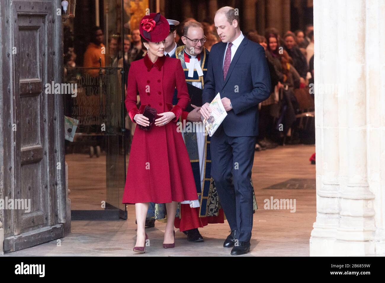Londres, Grande-Bretagne. 9 mars 2020. Le Prince William de Grande-Bretagne, le duc de Cambridge, et sa femme Catherine, la duchesse de Cambridge, quittent l'abbaye de Westminster après avoir assisté au service annuel du Commonwealth le jour du Commonwealth à Londres, Grande-Bretagne, le 9 mars 2020. Crédit: Ray Tang/Xinhua/Alay Live News Banque D'Images
