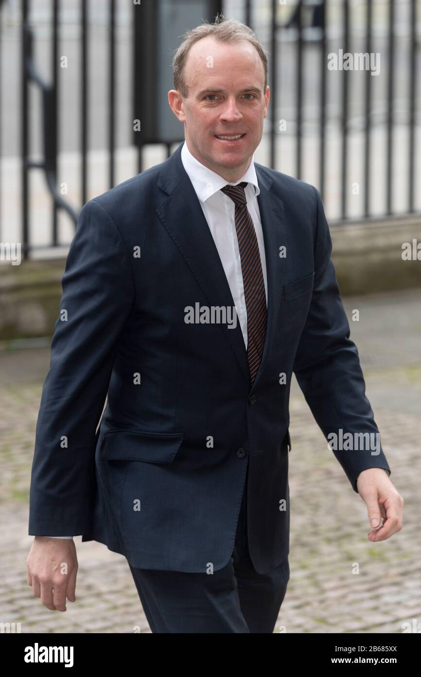 Londres, Grande-Bretagne. 9 mars 2020. Le secrétaire britannique aux Affaires étrangères Dominic Raab arrive à l'abbaye de Westminster pour assister au Commonwealth Service annuel le jour du Commonwealth à Londres, en Grande-Bretagne, le 9 mars 2020. Crédit: Ray Tang/Xinhua/Alay Live News Banque D'Images