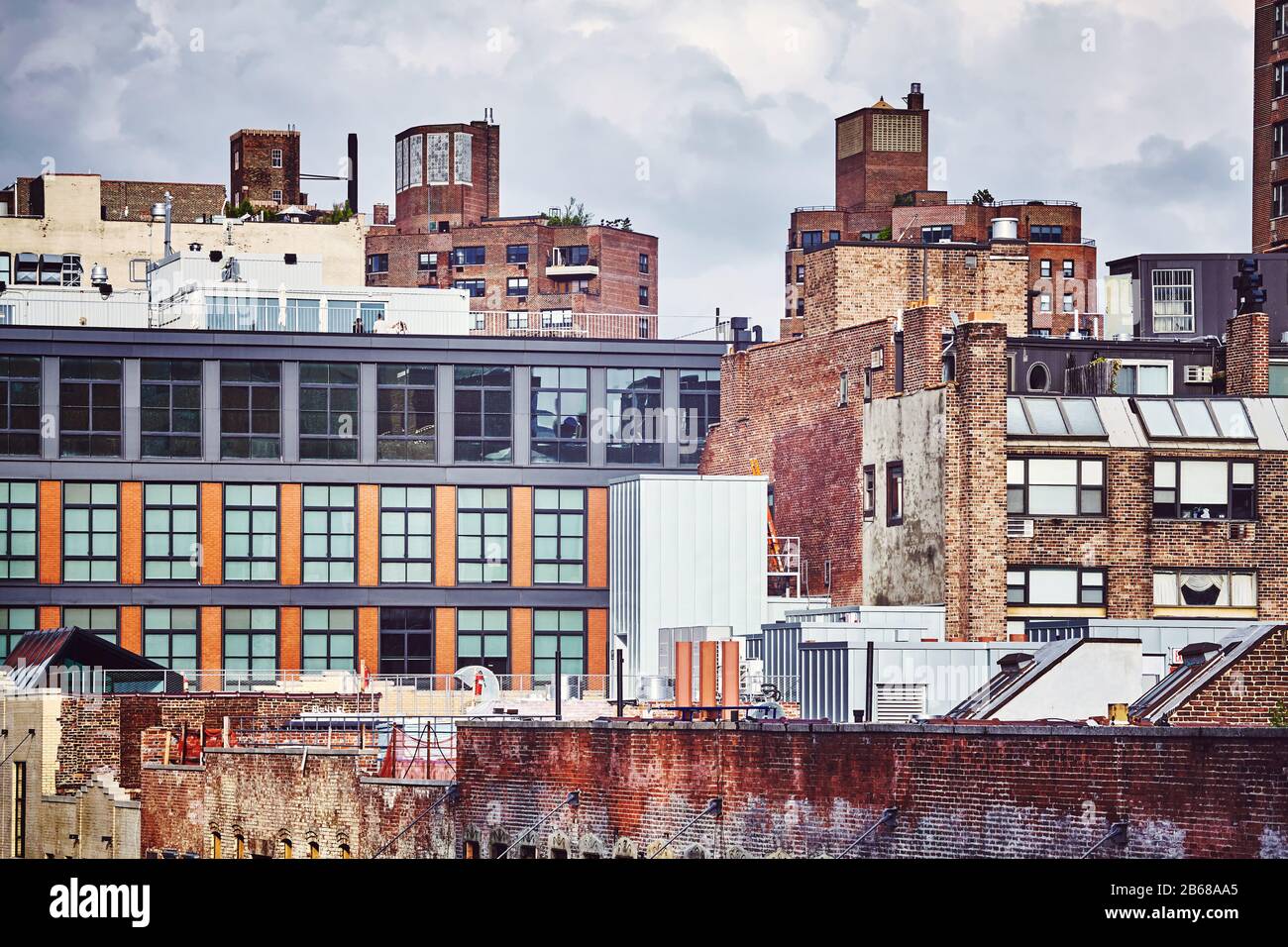 Manhattan, bâtiments anciens de New York City, couleur appliquée, États-Unis. Banque D'Images
