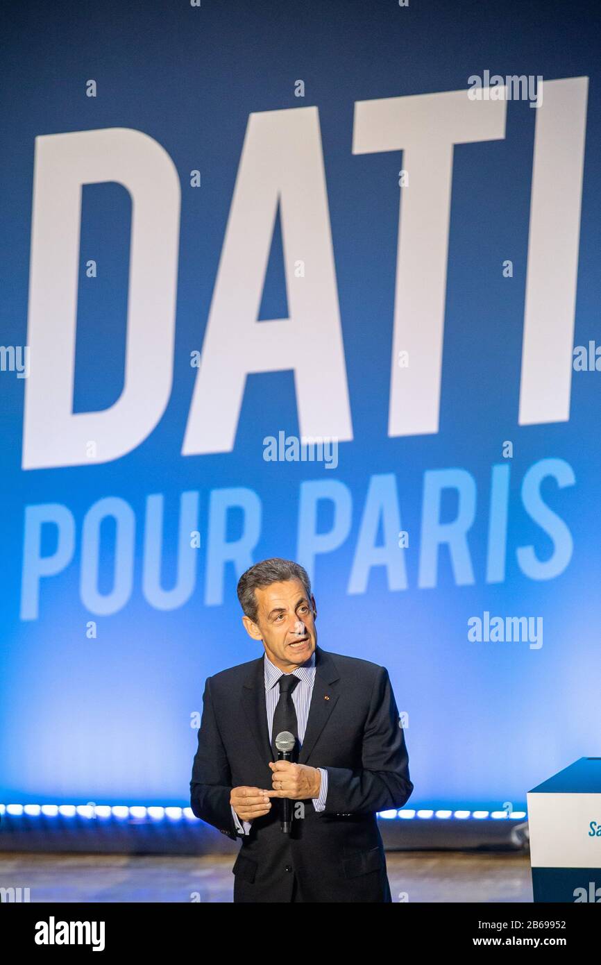 Paris, France. 9 mars 2020. L'ancien président français Nicolas Sarkozy parle lors d'un rassemblement politique pour Rachida Dati, candidat du parti les Républicains (LR) pour les prochaines élections mayorales de Paris 2020, à Paris, France, le 9 mars 2020. Crédit: Aurelien Morissard/Xinhua/Alay Live News Banque D'Images