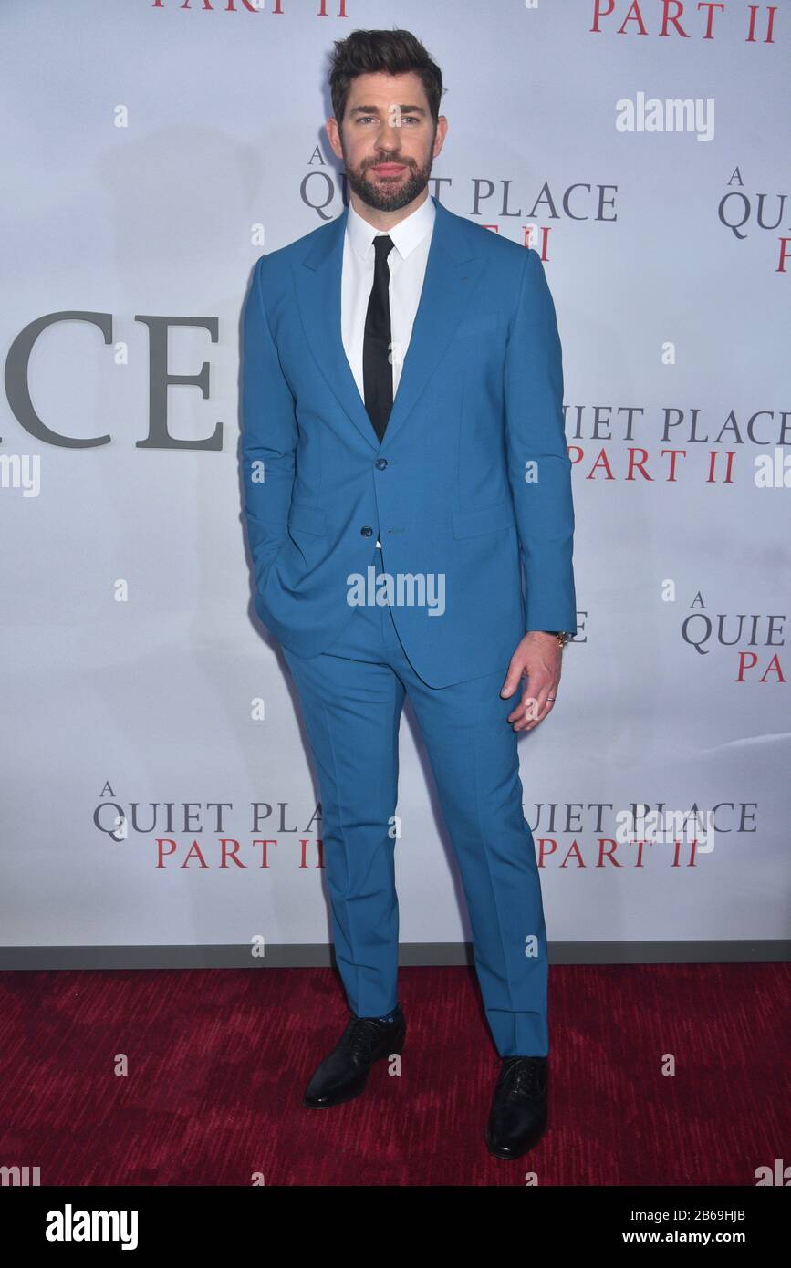 John Krasinski assiste à la première mondiale « A Quiet Place part II » au Rose Theatre, Jazz au Lincoln Center le 8 mars 2020 à New York City. Banque D'Images