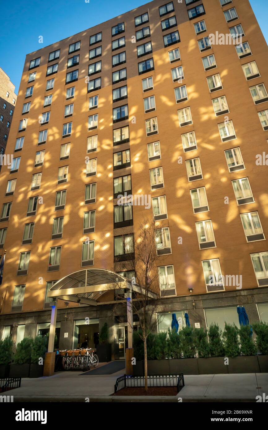 Un nouvel hôtel Holiday Inn Express dans le quartier Chelsea de New York le dimanche 1er mars 2020. (© Richard B. Levine) Banque D'Images