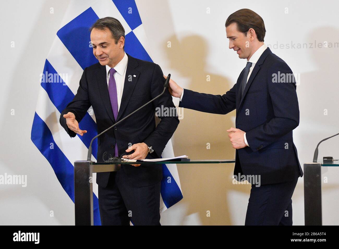 Vienne, Autriche. 10th mars 2020. Visite officielle du Premier ministre de la République hellénique (L) Kyriakos Mitsotakis au Chancelier d'Autriche, Sebastian Kurz (R). Crédit : Franz PERC/Alay Live News Banque D'Images