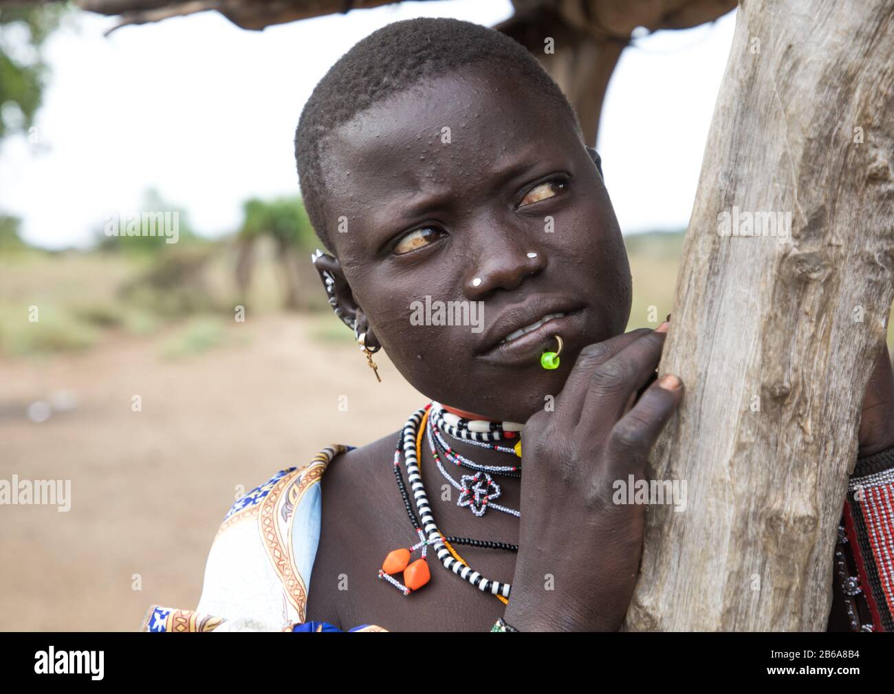 Portrait d'une femme de la tribu Toposa, État de Namorunyang, Kapoeta, Soudan du Sud Banque D'Images