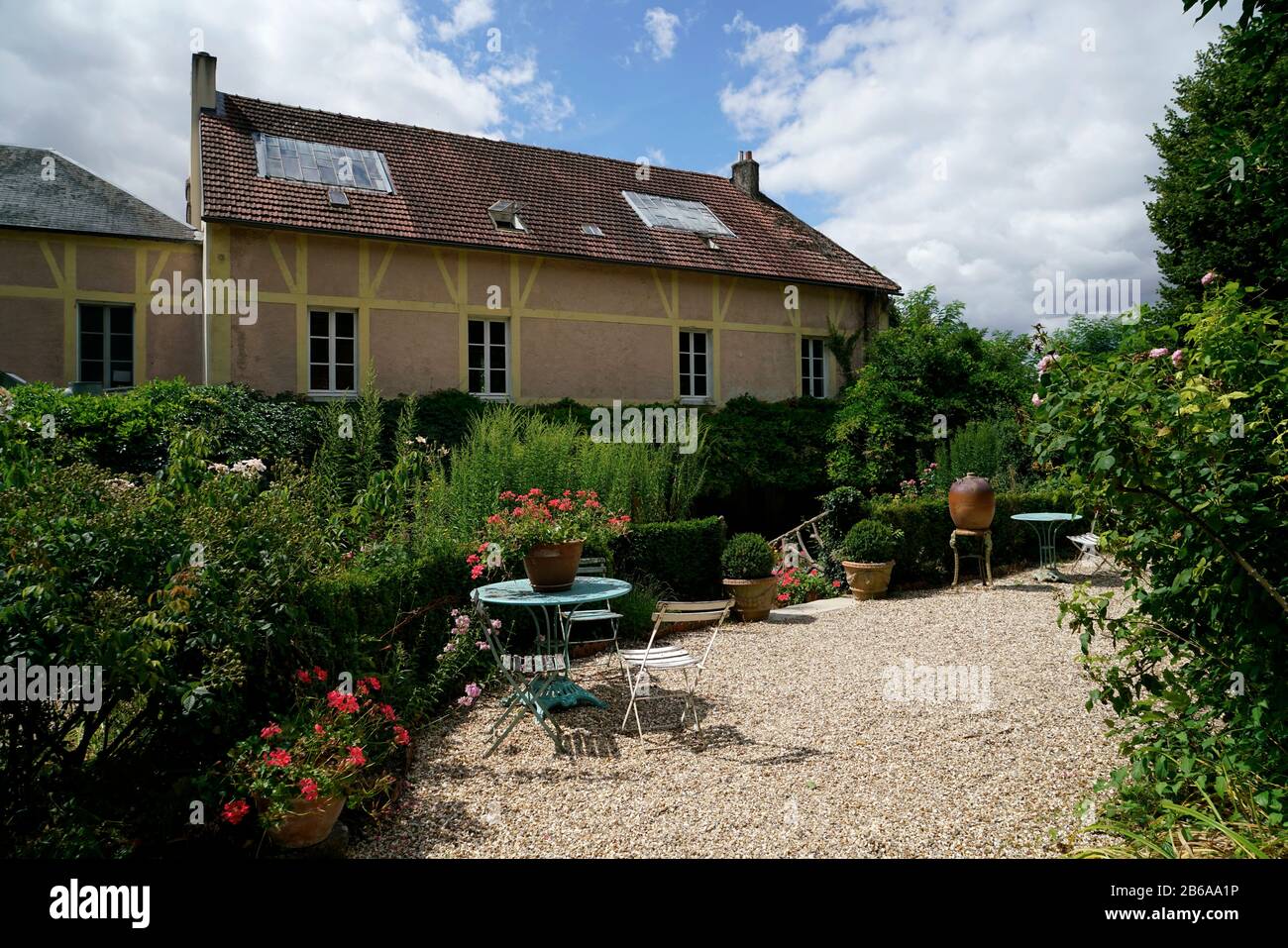 Le jardin de l'Hôtel Baudy dans le village de Giverny.région de Normandie.France Banque D'Images
