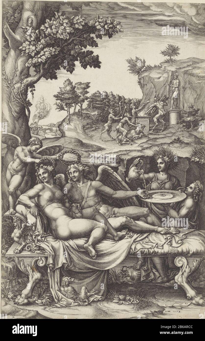 Amor et Psyche Amor et Psyche sont ensemble avec leur enfant (Voluptas) sur une chaise longue dans un paysage. Une figure aidée tient du laurier au-dessus des têtes d'Amor et de psyché. Ceres droite verser de l'eau sur les mains d'Amor. Sa main penchée sur un plateau porté par Juno. En arrière-plan, un groupe de satyres sacrifiant une chèvre à un idole. Au premier plan est un fond. Fabricant : printmaker Giorgio Ghisi (bâtiment classé), conçu par Giulio Romano (propriété cotée) Lieu de fabrication: Printmaker: Italie À concevoir: Mantua Date: 1574 Caractéristiques physiques: Matériel automobile: Technique du papier: Engraa ( impression p Banque D'Images