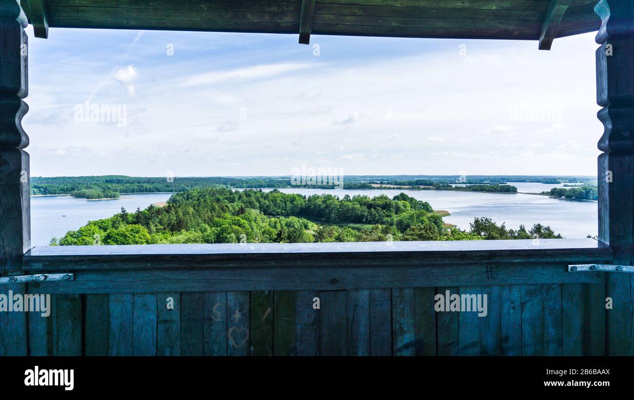 Vue depuis la tour d'observation sur le paysage autour de Cracovie am See et le lac Krakower See Banque D'Images