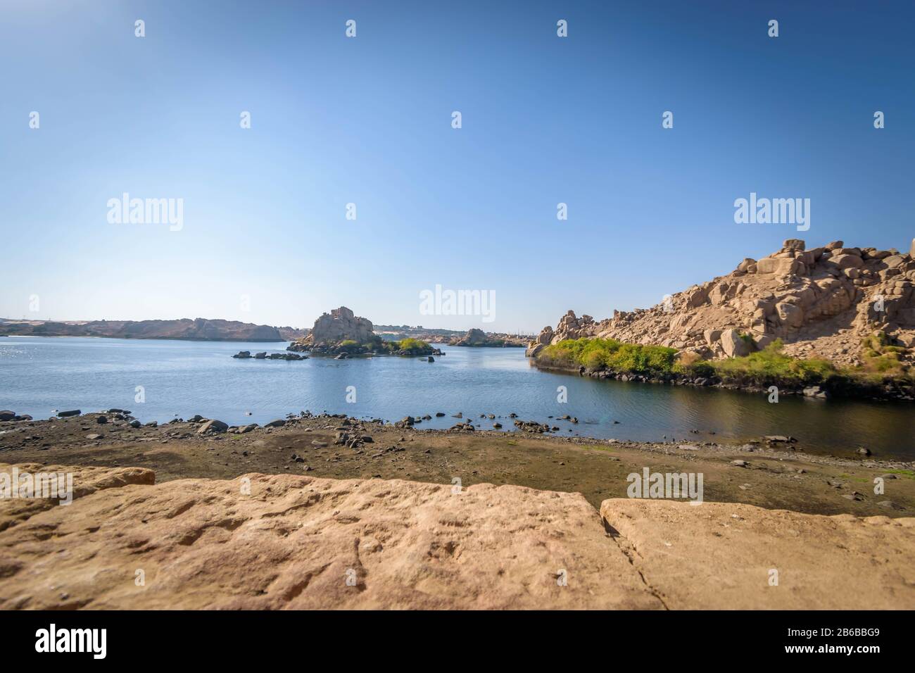 Le Nil vu du Temple de la philae, Assouan Egypte Banque D'Images