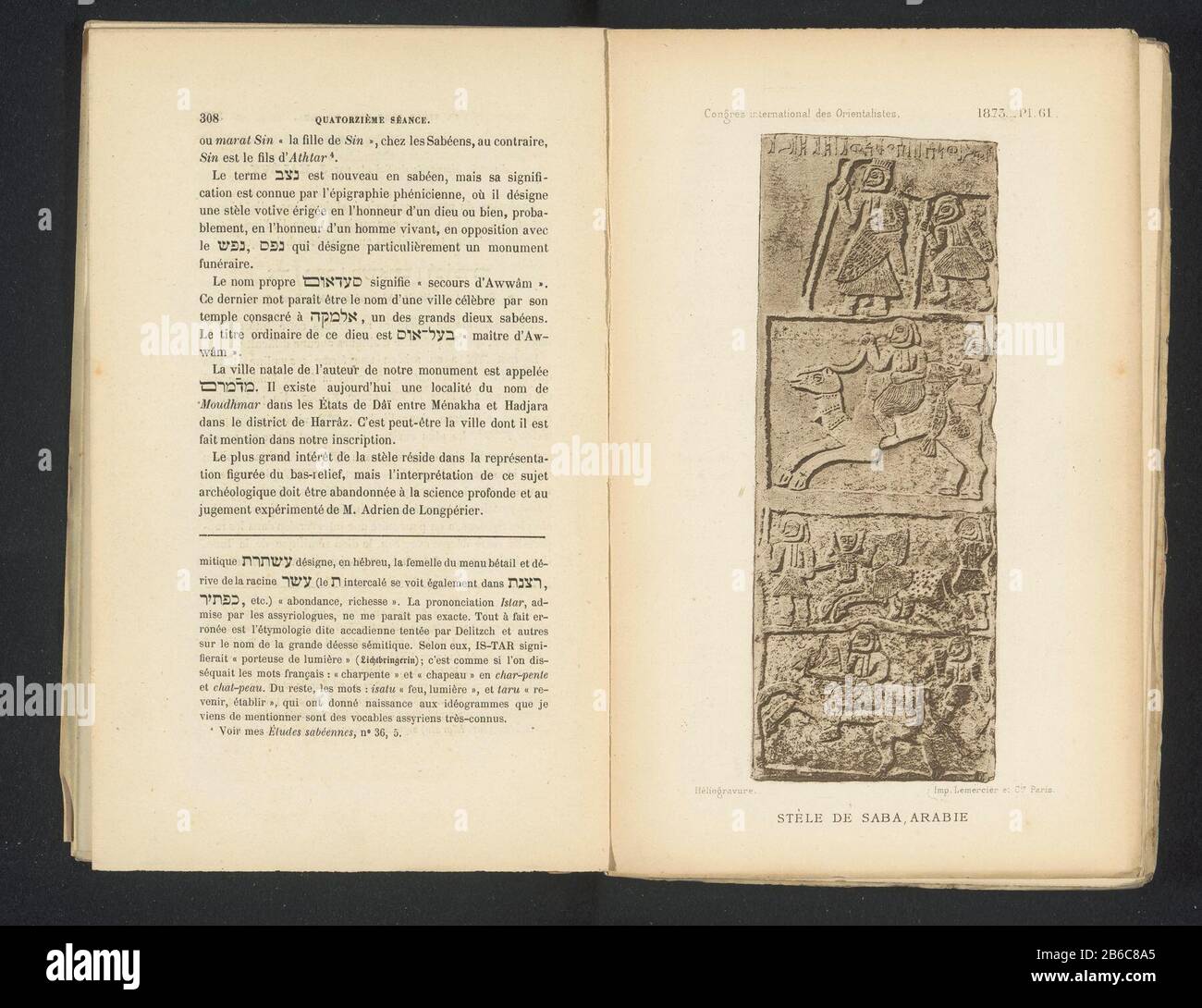 Bas-relief (vraisemblablement) sur le Stèle de Saba'aStèle Saba, Arabie (titre objet) Type de bien: Photo-mécanique imprimer page Numéro d'article: RP-F-2001-7-495B 1 Fabricant : Photographe: Anoniemclichémaker: Imprimante anonyme: Lemercier & Cie (propriété cotée) Lieu de fabrication: Paris Date: CA. 1871 - ou 1876 matériau:. Technique du papier: Dimensions de la photogravure: Imprimer: H 167 mm × W 63 mmavant de ToeliechtPrent page 308. Objet: Sculpture en pierre gravifiée verticale ( +  sculpture de relief) Banque D'Images
