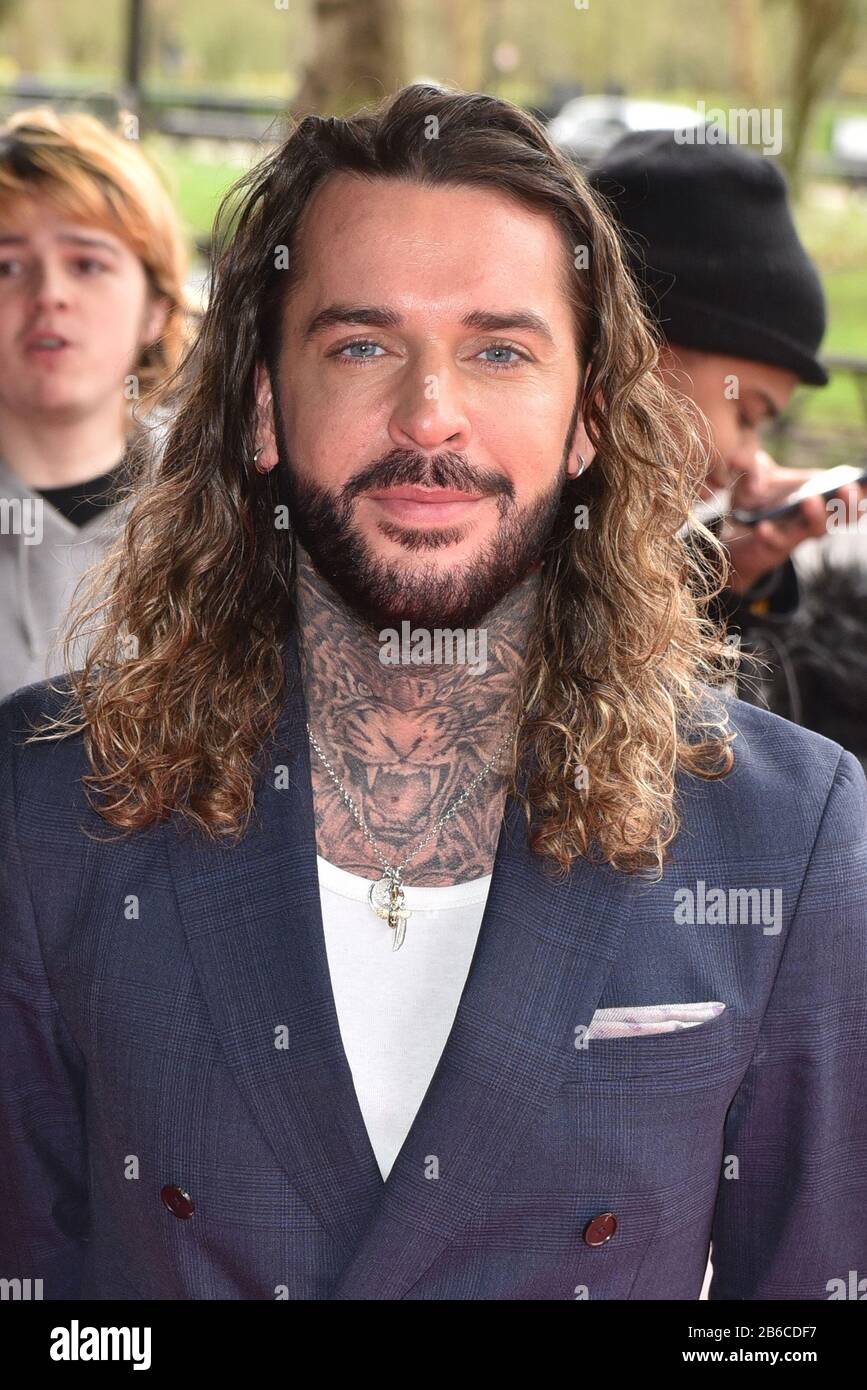 Pete Wicks assiste aux TRIC Awards 2020 à la Grosvenor House à Londres. Banque D'Images