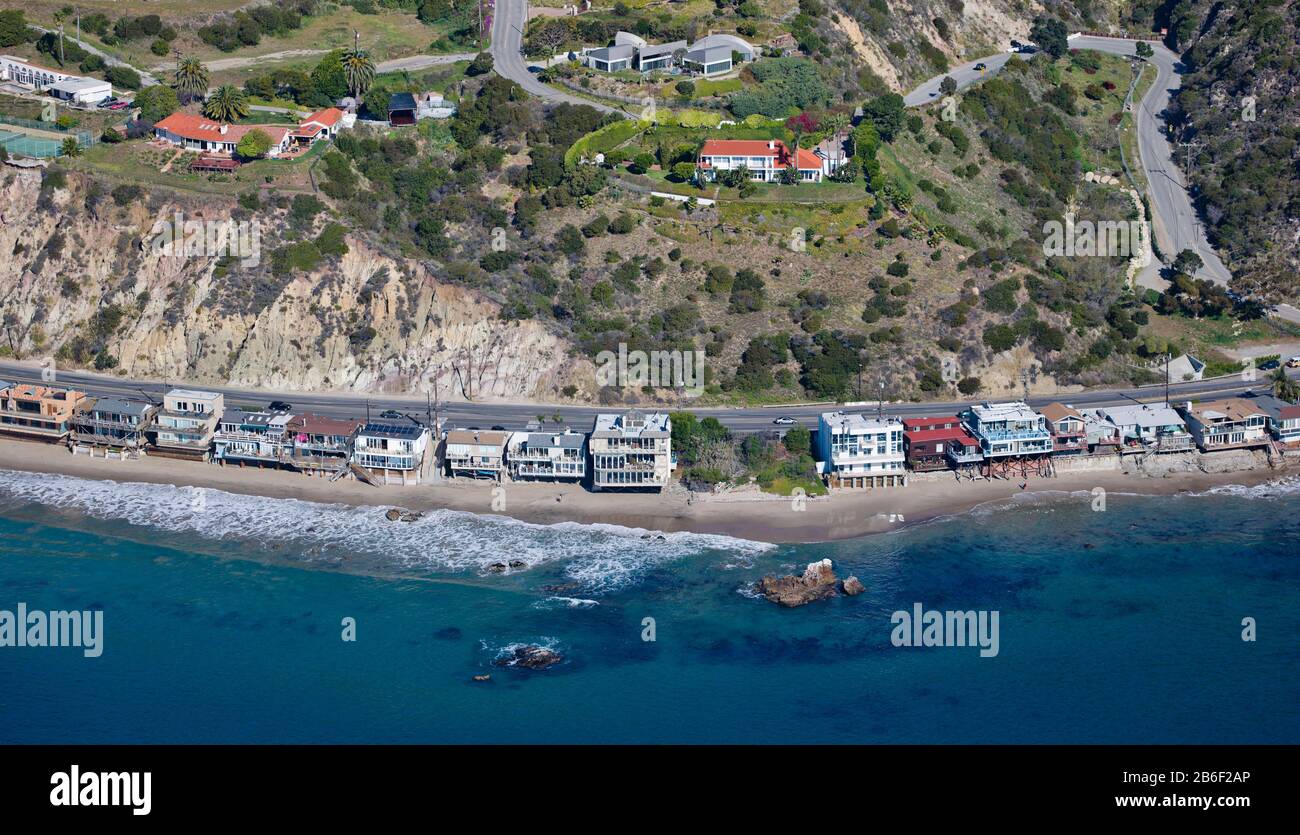 Vue aérienne d'une côte, Malibu, Pacific Coast Highway, Los Angeles County, Californie, États-Unis Banque D'Images