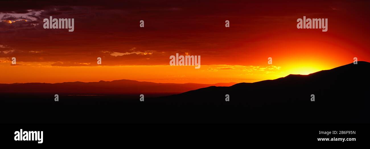 Great Sand Dunes National Park et Conserver au coucher du soleil, Colorado, États-Unis Banque D'Images