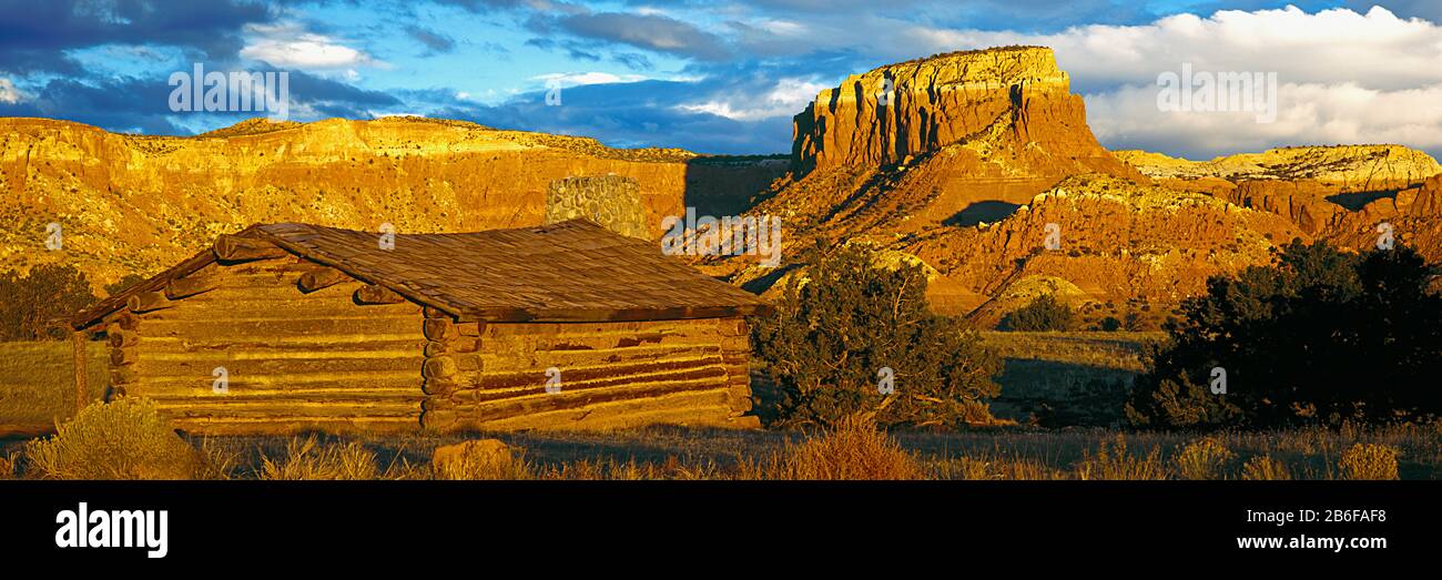 Ghost Ranch au coucher du soleil, Abiquiu, Nouveau-Mexique, États-Unis Banque D'Images