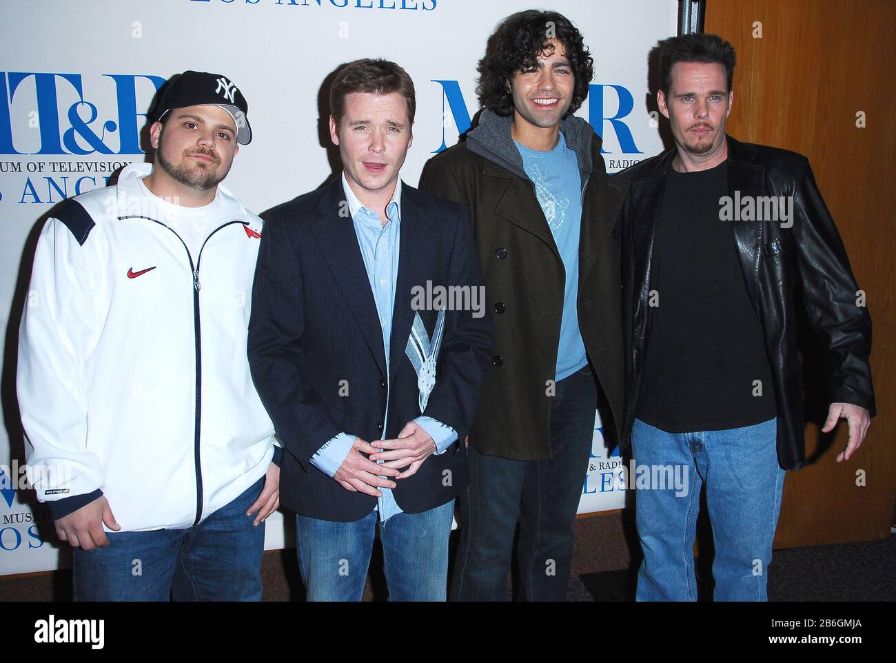 Jerry Ferrara, Kevin Connolly, Adrien Grenier et Matt Dillon au 23ème festival annuel de télévision William S. Paley Présente 'Entourage' à la Guilde des directeurs d'Amérique à West Hollywood, CA. L'événement a eu lieu le mercredi 1er mars 2006. Photo par: SBM / PictureLux Tous droits réservés - référence de fichier #33984-509SBMPLX Banque D'Images