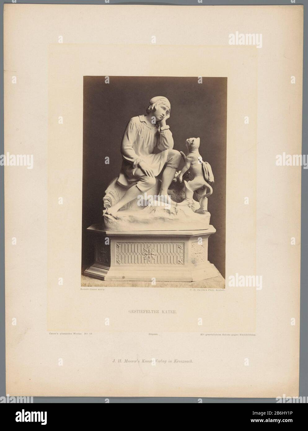 Puss in Boots by Robert Cauer Gestiefelter hangover (titre objet) Puss in Boots by Robert CauerGestiefelter hangover (titre objet) Type de propriété: Photographies Numéro d'article: RP-F 00-9695 Inscriptions / marques: Inscription, recto, imprimé: 'Robert Cauer sculpter/Cauer's plastic Werke. 13 Déposition. Mit gesetzlichem Schutz gegen Nachbildung' Fabricant : Photographe: Carl Heinrich Jacobi (bâtiment classé) Éditeur: JH Maurer (bâtiment classé) Date : 1850 - 1900 matériau: Carton papier technique: Albumen formats d'impression: Carton: H 348 mm × W 261 mm Objet: Contes de sculptures et contes de fées: Puss i Banque D'Images