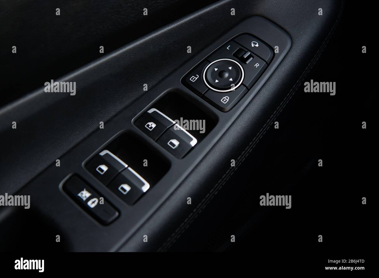 Panneau de commande de porte de voiture coréen moderne Banque D'Images