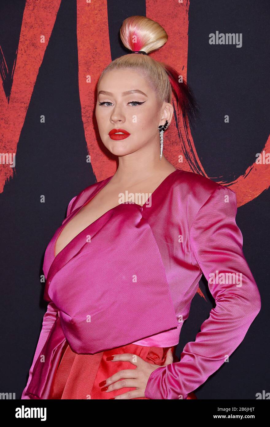 Hollywood, CA - MARS 09: Christina Aguilera assiste à la première de Disney's 'mulan' au théâtre El Capitan le 9 mars 2020 à Hollywood, Californie. Banque D'Images