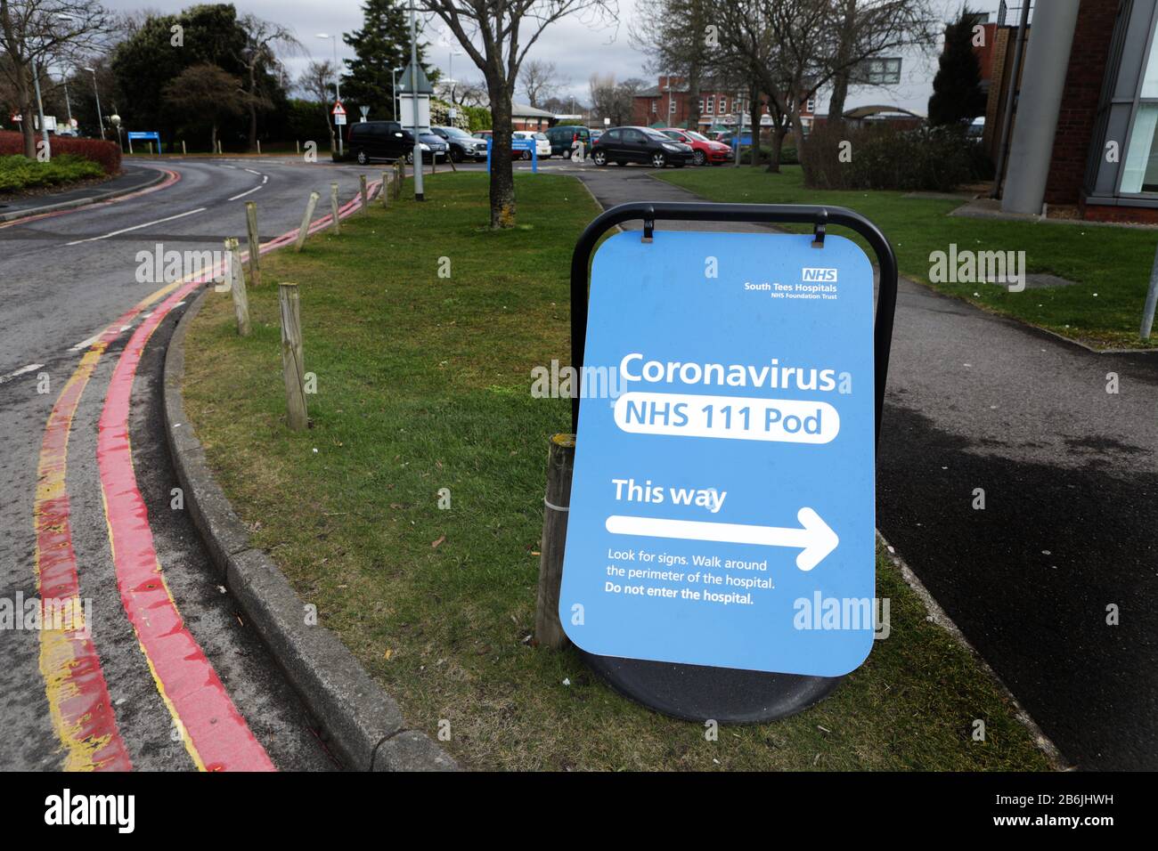 Signalisation Du Coronavirus À L'Hôpital De L'Université James Cook, Middlesborough, Royaume-Uni. Banque D'Images