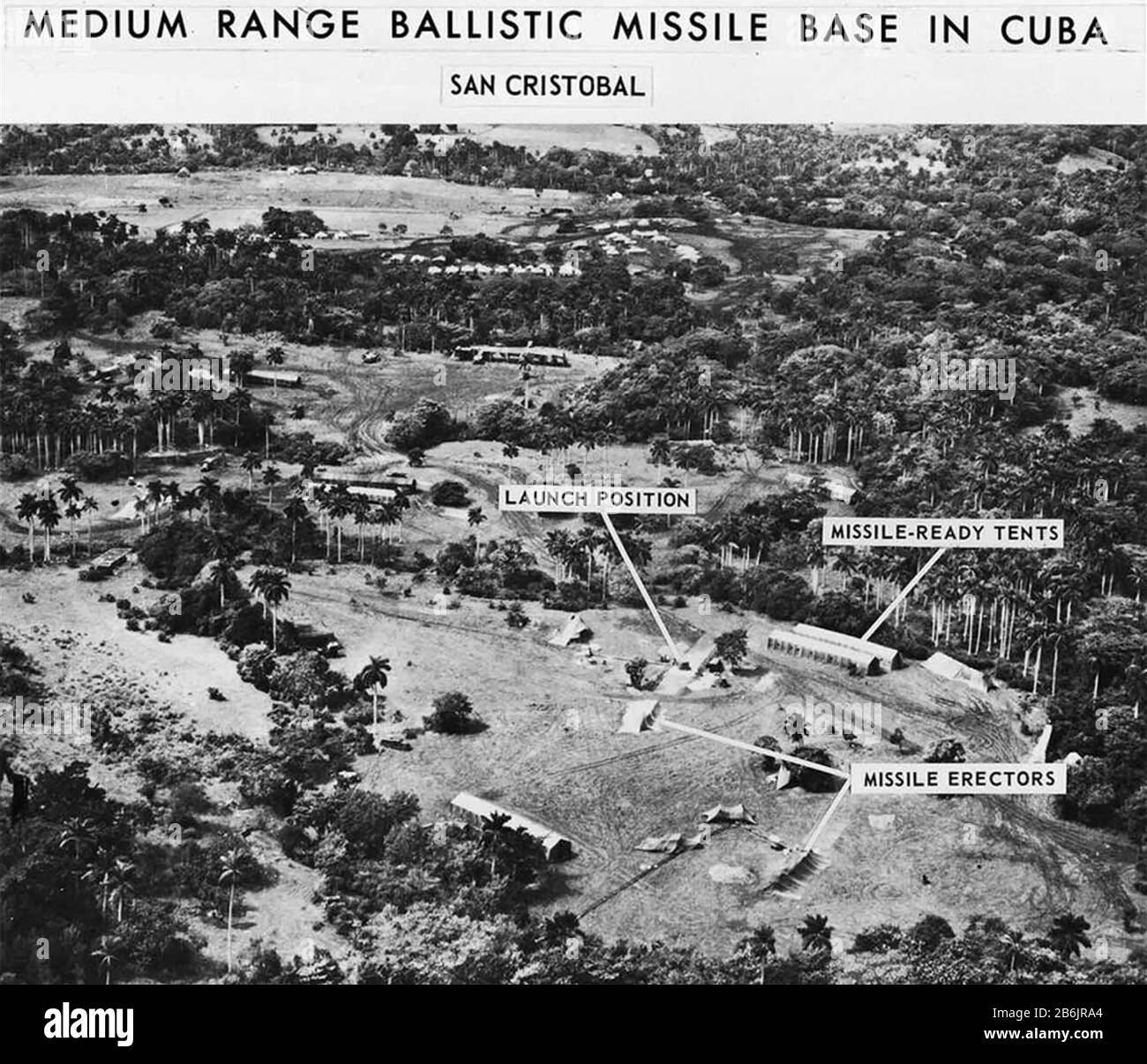 CRISE DES MISSILES CUBAINS OCTOBRE 1962. Photo de reconnaissance des États-Unis 23 octobre montrant un missile balistique en construction dans la région de San Cristobal. Banque D'Images