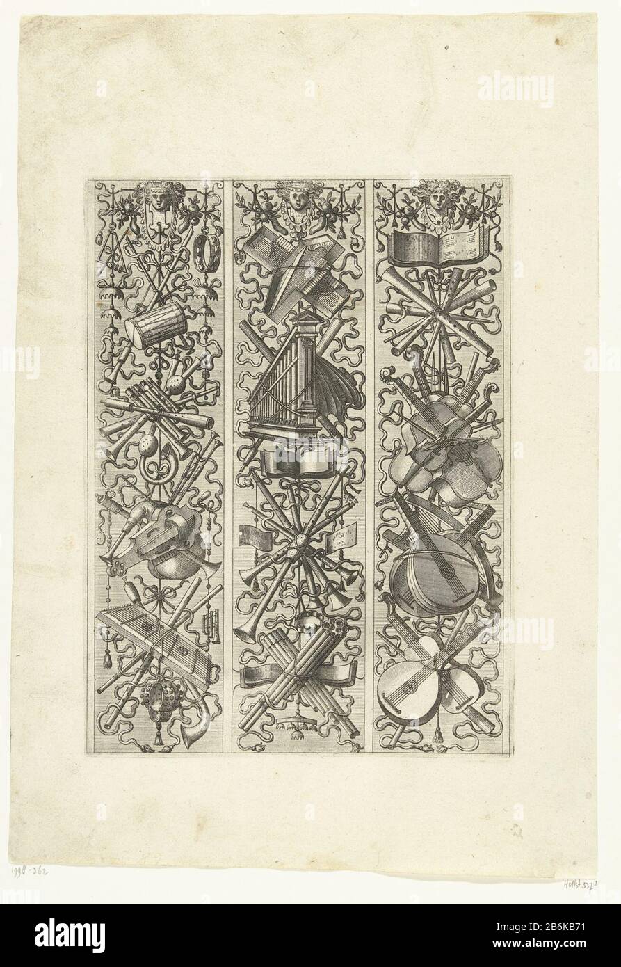 Trois trophées verticaux avec instruments de musique : instruments pliés et courbé, flûtes, cornemuses, orgue, harpe et clavicord. De la série, composée d'une page de titre, et 16 bladen. Fabricant : print maker: John ou Lucas de Doetechumnaar design: Hans Vredeman de Vries Éditeur: Gerard de JodePlaats fabrication: Pays-Bas (possible) Date: 1572 Caractéristiques physiques: Matière de gravure: Papier technique: Dimensions de gravure: Bord de la plaque : h 250 mm × W 183 mmEdition ToeliechtingEerste (Fuhring, 1989) . Objet: Instruments de musique; groupe ou instrument de musique trophée, c'est-à-dire: Arr décoratif Banque D'Images