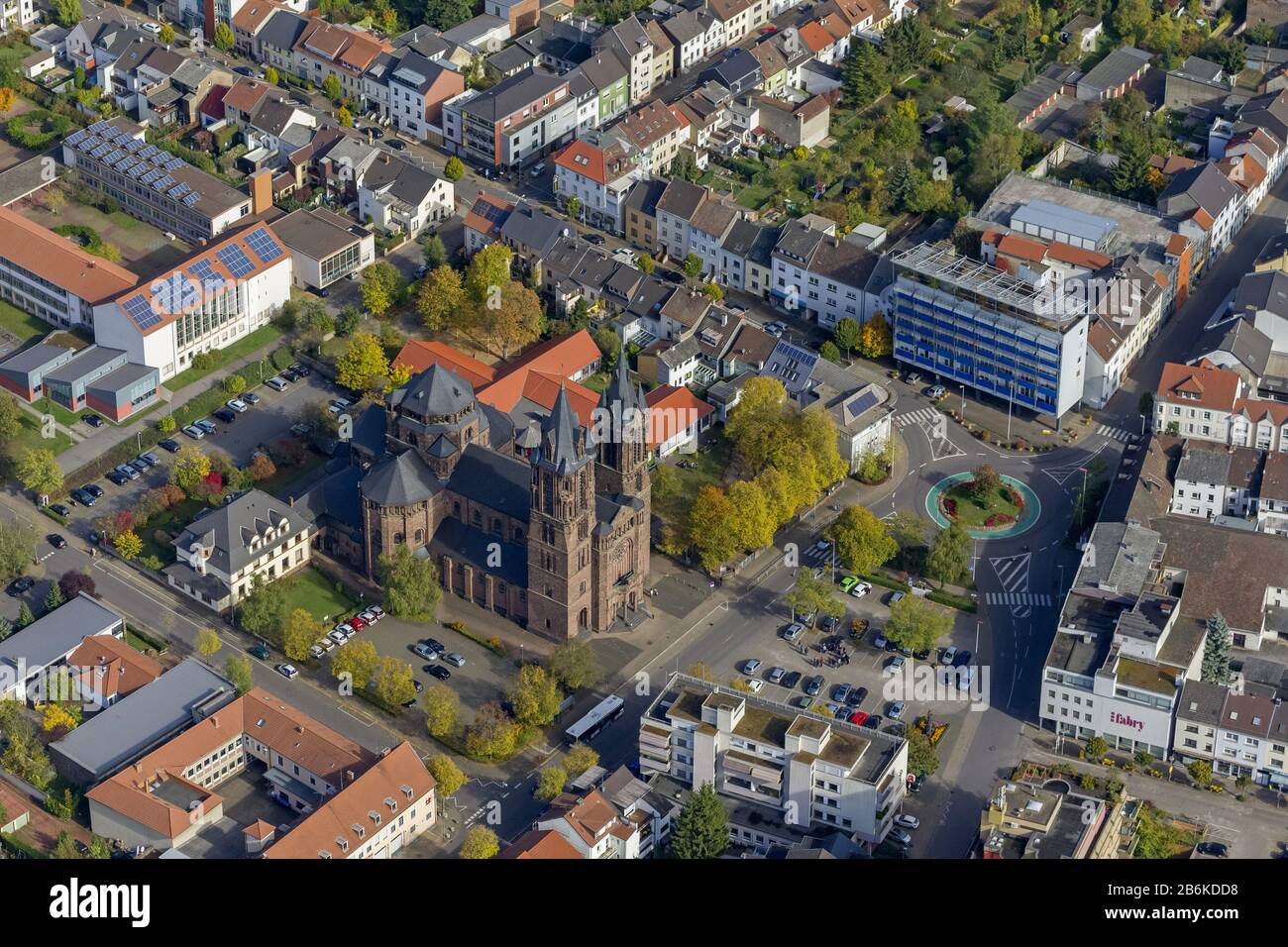 , l'église catholique du Saint Sacrement, Saardom, à Dillingen, 18.10.2012, vue aérienne, Allemagne, Sarre, Dillingen Banque D'Images