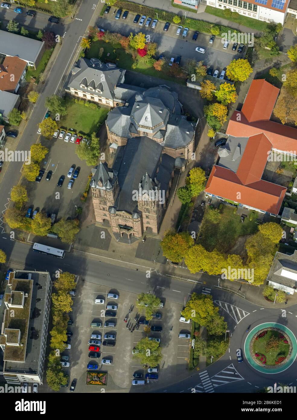 , l'église catholique du Saint Sacrement, Saardom, à Dillingen, 18.10.2012, vue aérienne, Allemagne, Sarre, Dillingen Banque D'Images