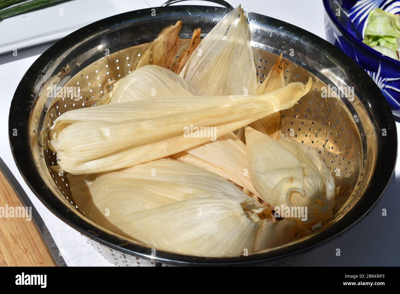 Coquilles De Maïs Cuites À La Vapeur Pour Les Tamales Banque D'Images