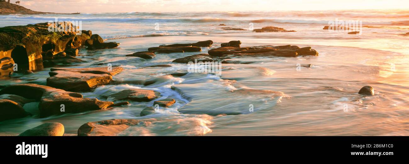 Formations rocheuses à Windansea Beach, la Jolla, San Diego, Californie, États-Unis Banque D'Images