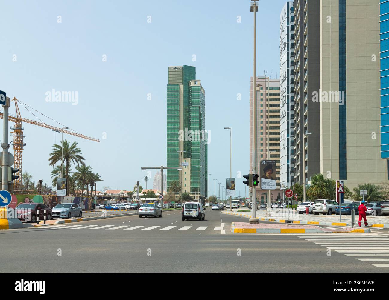 Abu Dhabi, Émirats Arabes Unis - 31 Mars. 2019. Rue Sheikh Zayed Bin Sultan Banque D'Images