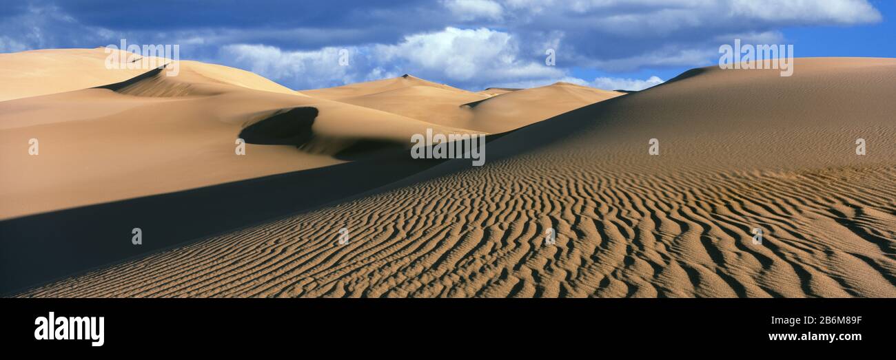 Dunes de sable dans un désert, Great Sand Dunes National Park, Colorado, États-Unis Banque D'Images