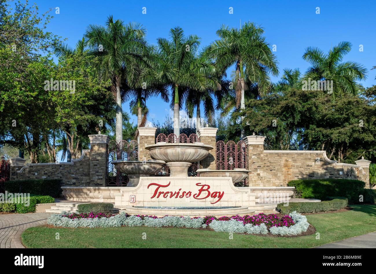 L'entrée du Traviso Bay Resort à Naples. Banque D'Images