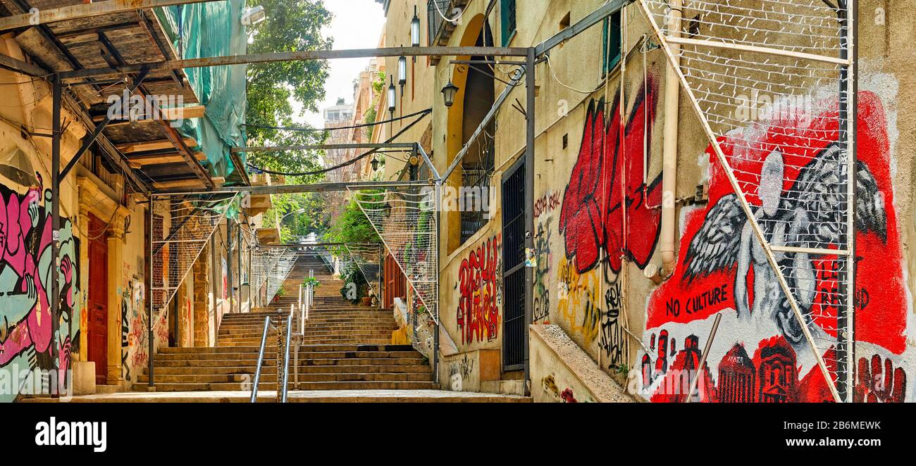 Escalier peint, l'escalier de Saint-Nicolas, Beyrouth, Liban Banque D'Images
