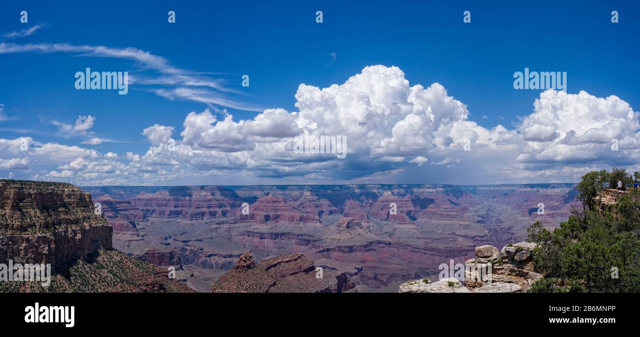 Vue sur les nuages au-dessus du canyon, Grand Canyon, Arizona, États-Unis Banque D'Images