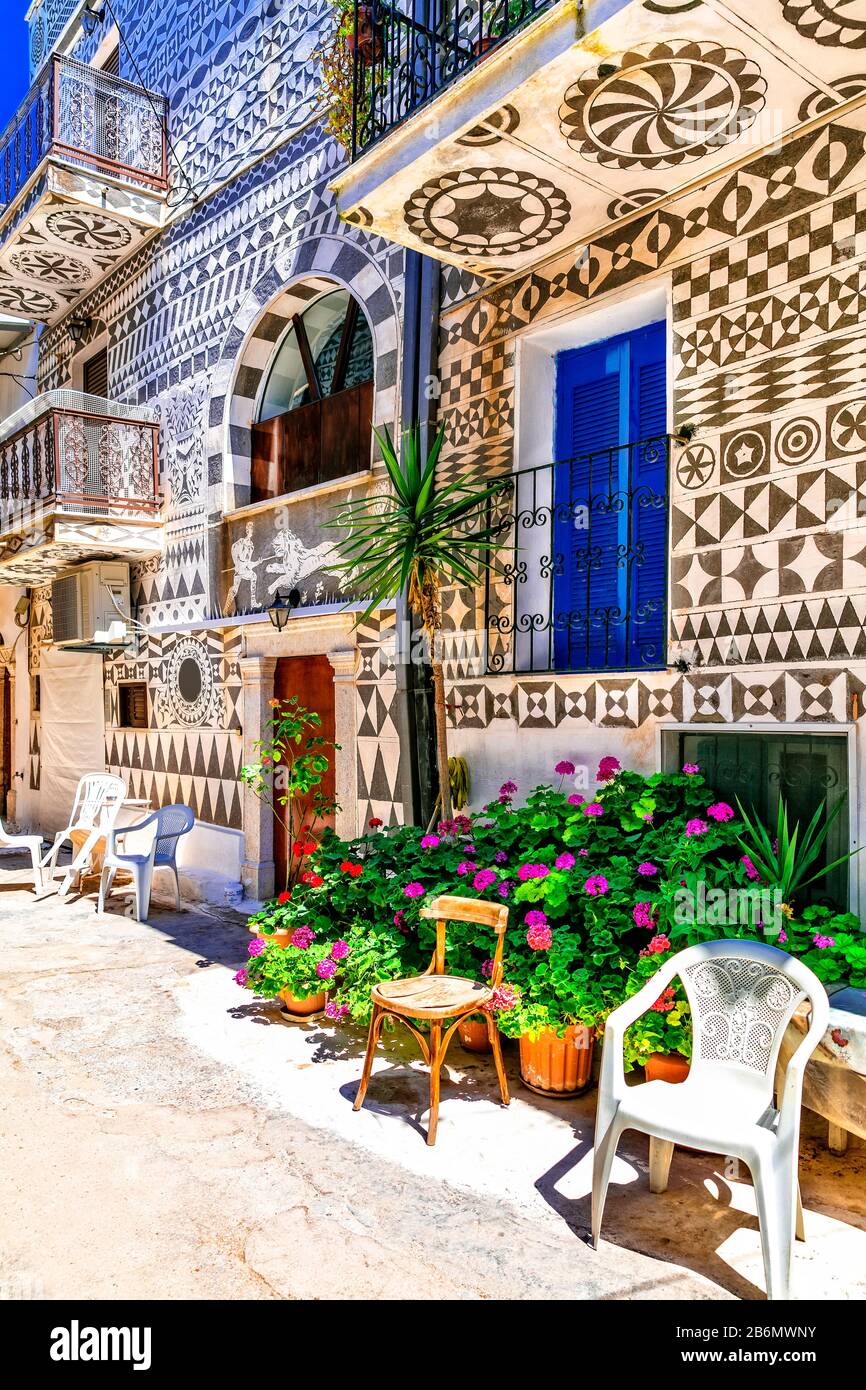 Village traditionnel de Pyrgi sur l'île de Chios, Grèce. Banque D'Images