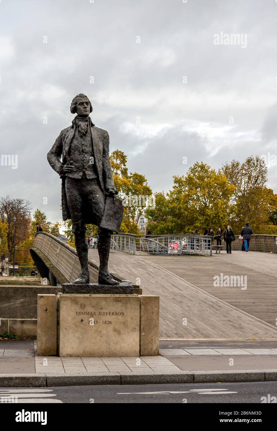 Statue de Thomas Jefferson, troisième président américain, devant le pont Leopold-Sedar-Senghor, Paris, le 4 juillet 2006. Sculpteur - Jean Cardot Banque D'Images