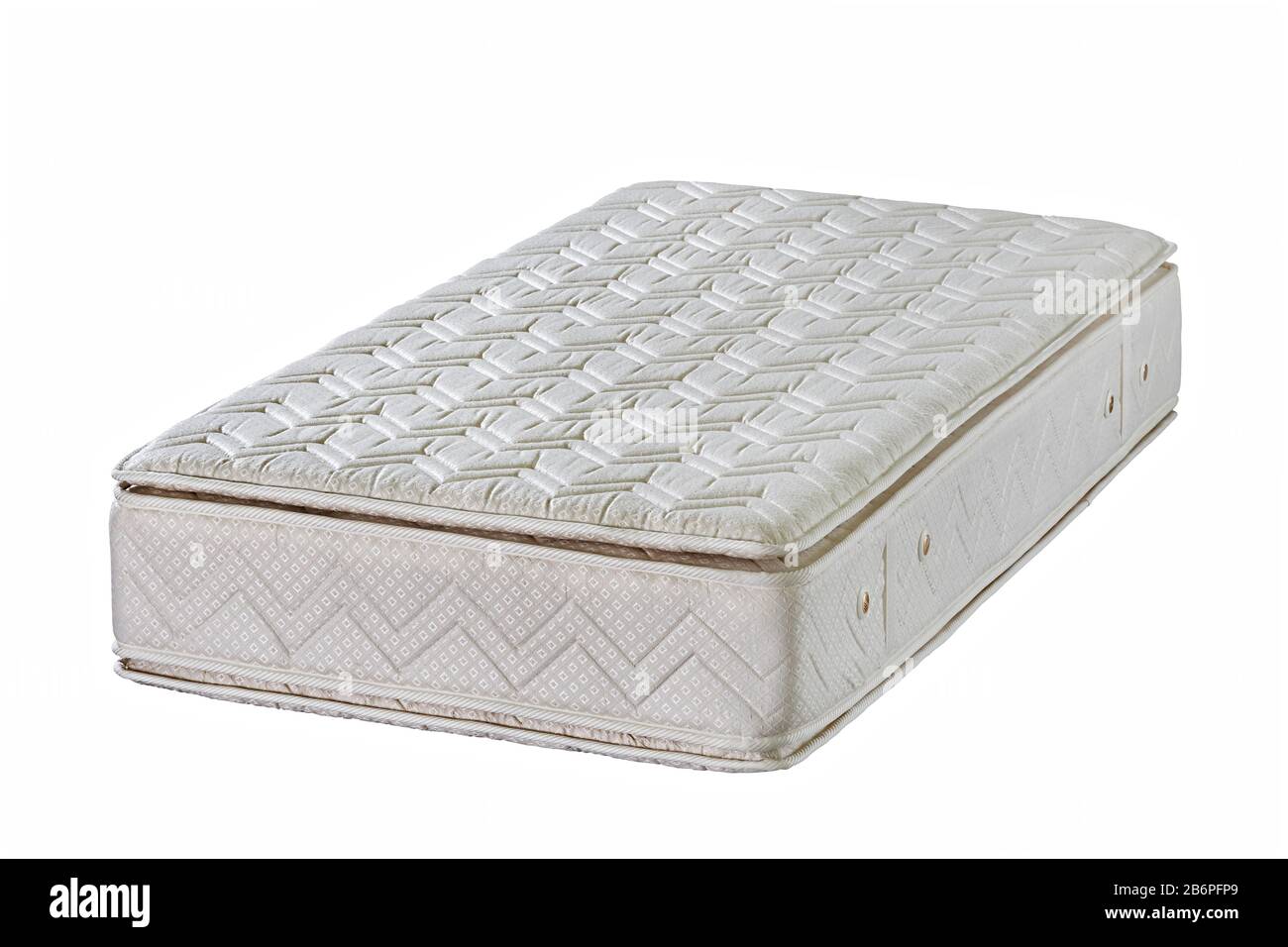 Matelas confortable isolé sur fond blanc, matelas orthopédique Banque D'Images