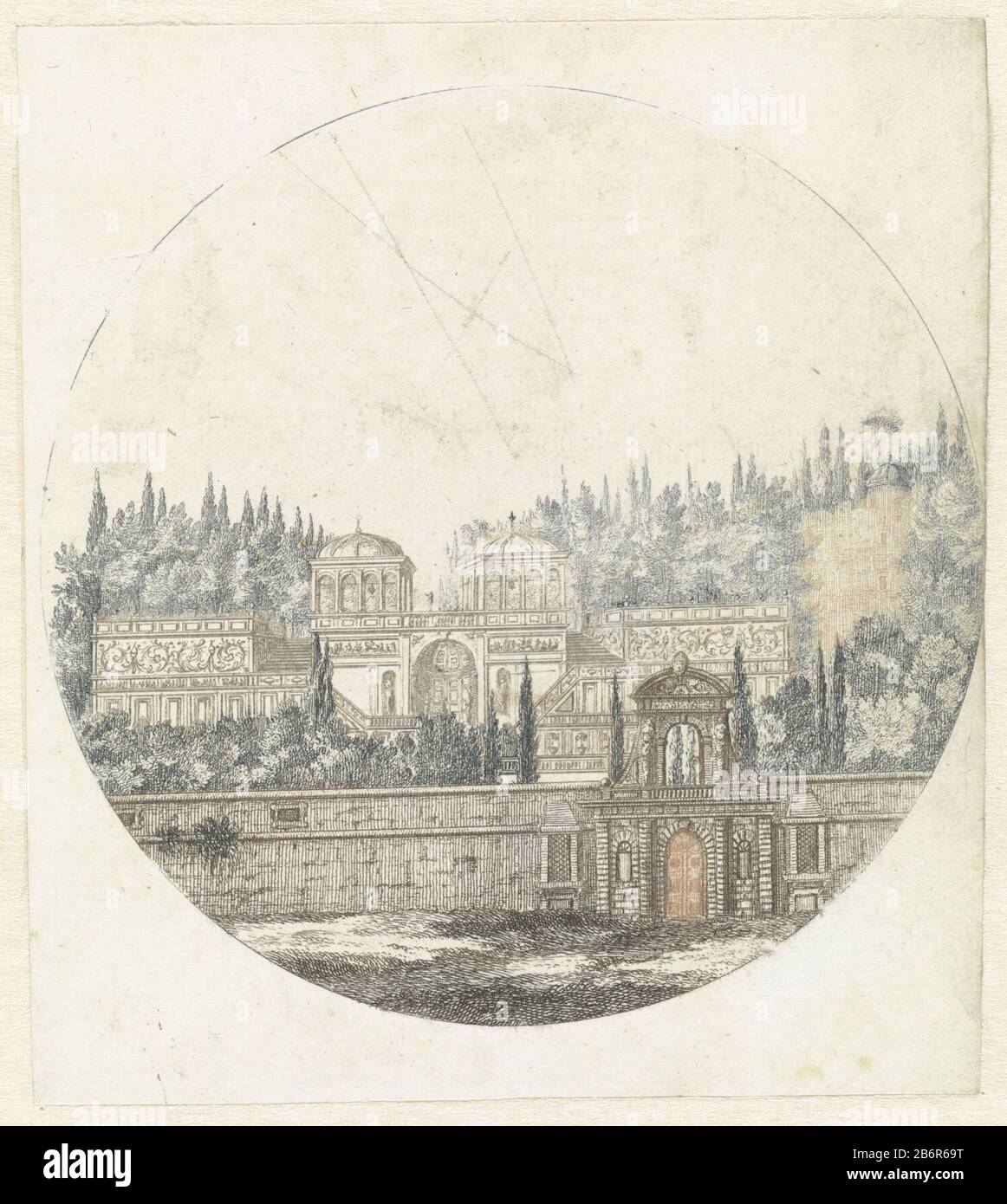 Gezicht op een paleis un palais sur une colline, entouré d'arbres , Où: Parmi les cyprès. Au premier plan, un mur avec un poort. Fabricant : printmaker: Supervision anonyme Johan Teylerstraat Lieu fabrication: Pays-Bas Date: 1688 - 1698 Caractéristiques physiques: Gravure à la poupée en matière verte, brune et noire: Technique du papier: Gravure / à la poupée / couleur Dimensions: Feuille: H 143 mm × W 127 mm Objet: Palace Banque D'Images