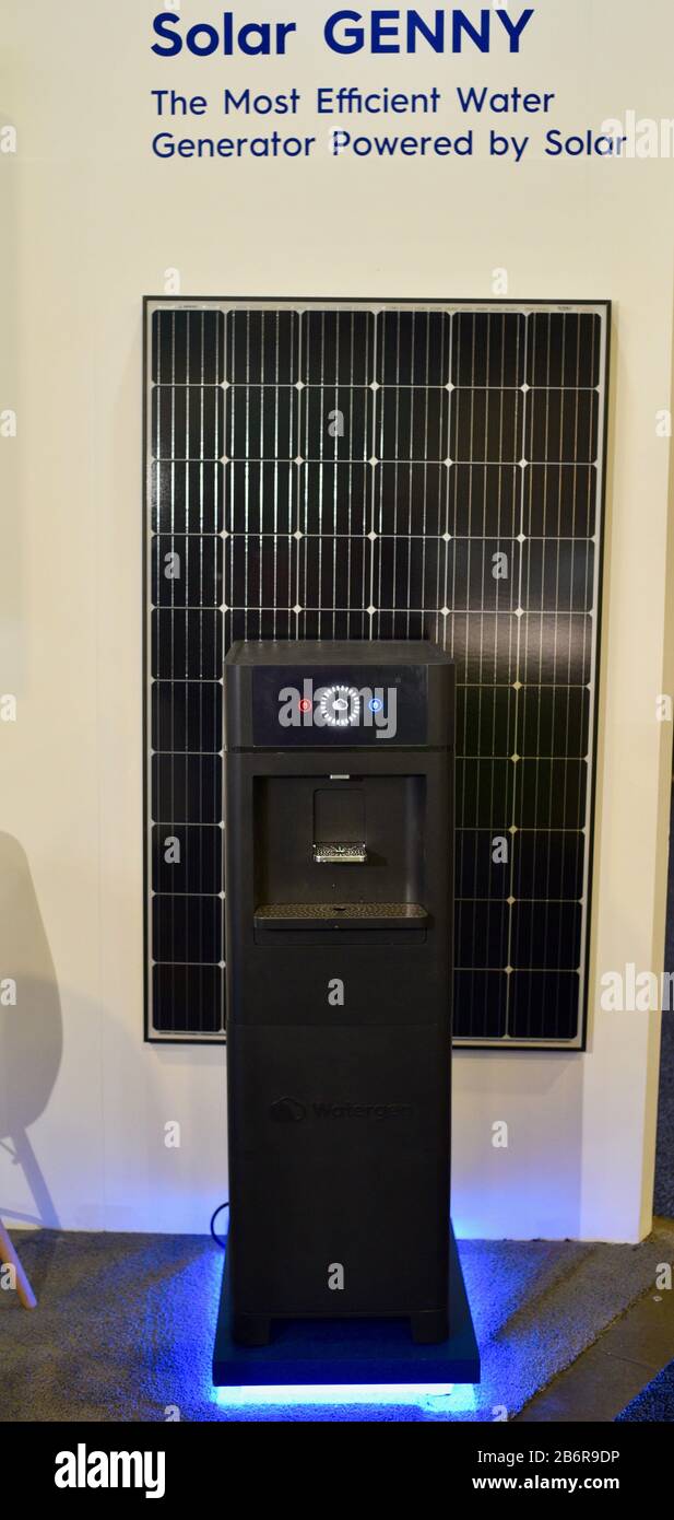 Watergen Solar Genny, primé, produit de l'eau potable potable et sûre à partir de l'air, alimentée par le soleil, exposée au ces, Las Vegas, NV, États-Unis. Banque D'Images