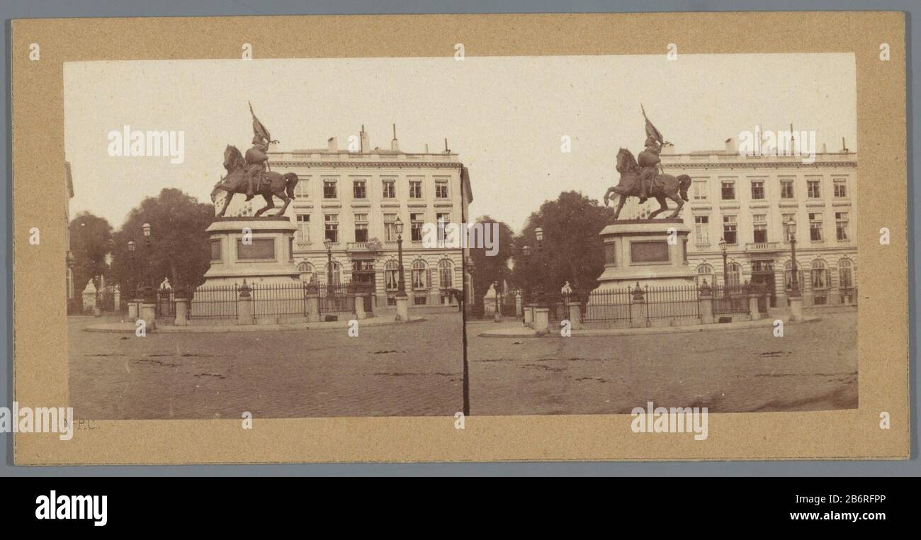 Gezicht op het standbeeld van Godfried van Bouillon op het Koningsplein à Bruxelles Bruxelles, la statue de Godefroy de Bouillon sur la Place Royale (objet titel op) vue sur la statue de Godfrey de Bouillon sur La Place Royale à Bruxelles Bruxelles, La statue de Godefroy de Bouillon sur la Place Royale (objet titre) Type de bien: Photo stéréo Numéro d'article: RP-F F12254 Fabricant : Photographe: NP .C. (Montré sur l'objet) à l'image de: Louis Eugène Simonis Lieu de fabrication: Bruxelles Date: 1857 - 1863 matériau: Carton papier technique: Albumine dimensions de pression: Support secondaire: H Banque D'Images